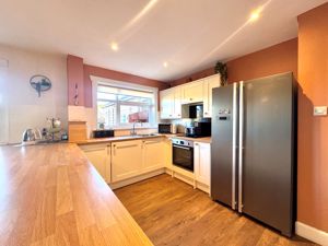 Photo 13- click for photo gallery